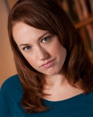 Lauren Petre