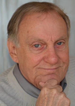 Tom Carey
