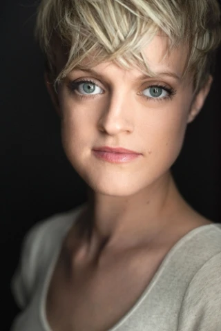 Anna Tullis