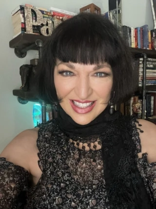 Erica Steele