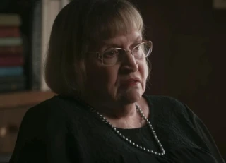 Sandi Holt