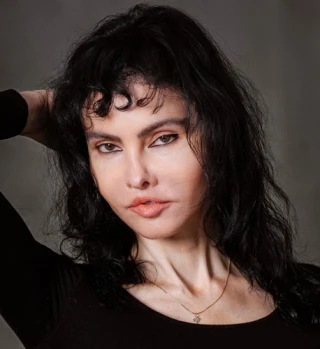 Vanessa Knight