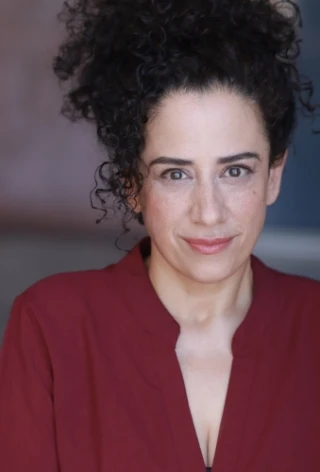 Mona Mossayeb