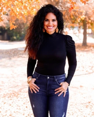 Nikki Jones Curtis