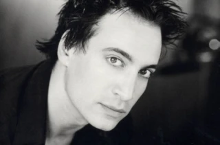 Zachary Throne