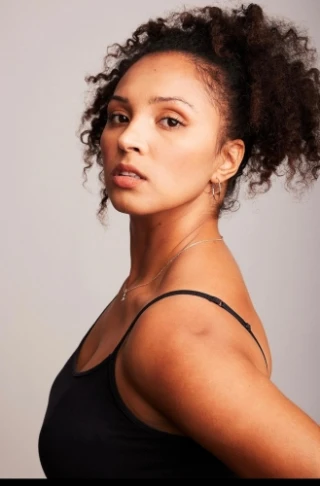 Laura Buttle