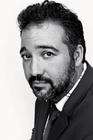 Alexander Shekarchian