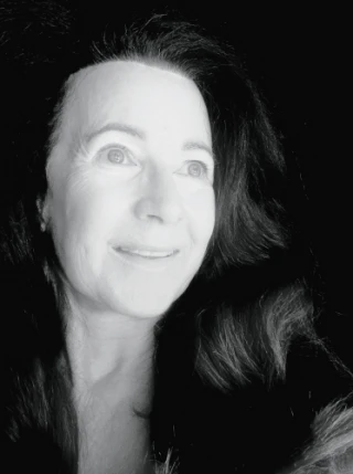 Cindy Dire