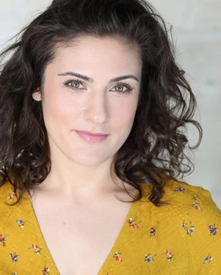 Kelsey Deroian