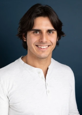 Marcos Lowe