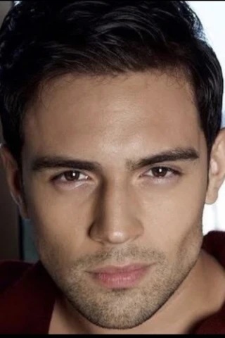 Isaac Reyes