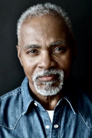 Richard E. Harris