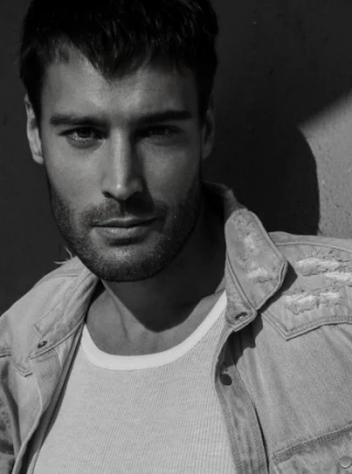 Adam Dormi