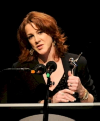 Janet Tamaro