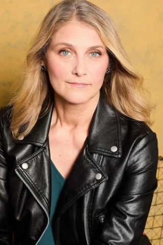 Lisa Crosthwait
