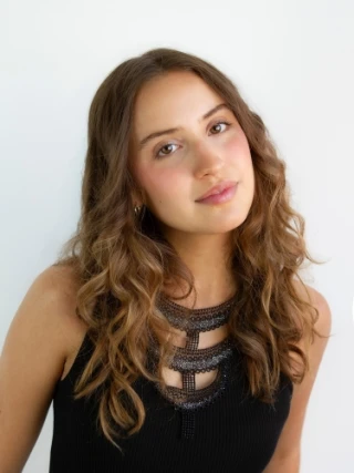 Julia DeMoura Braine