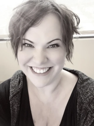Stephanie Arnett