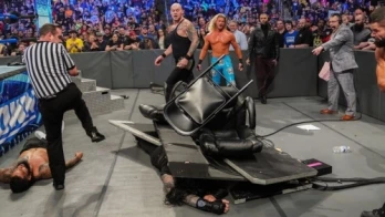 Reigns gets Roode Awakening